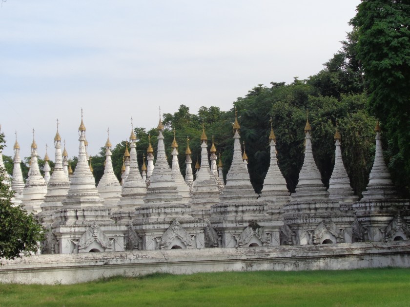 Au pied de Mandalay Hill