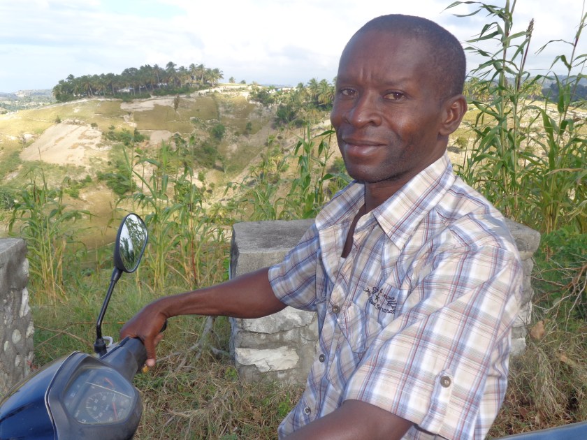 Dorléans, 42 ans, père d'un adolescent de quatorze ans, né à Coteaux, au nord de Port-Salut.