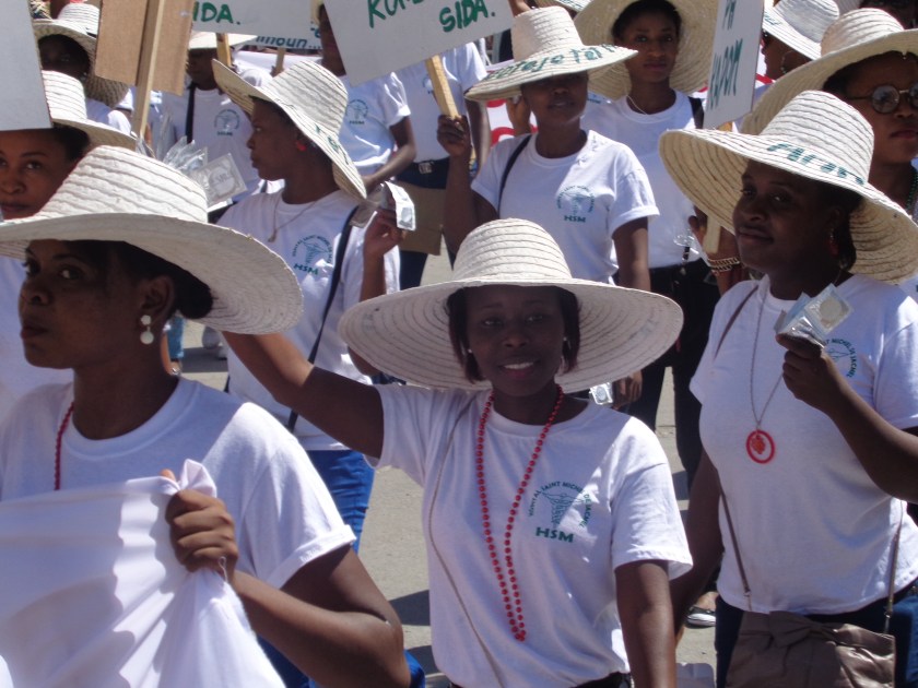 Défilé de l'hôpital Saint-Michel de Jacmel
