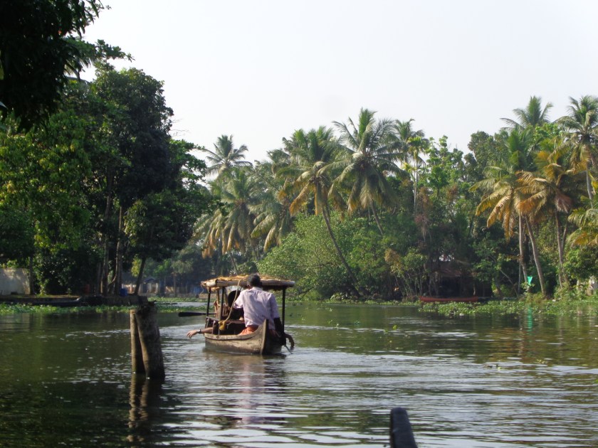 Promenade dans les canaux au large d'Alleppey, vendredi 16 décembre 