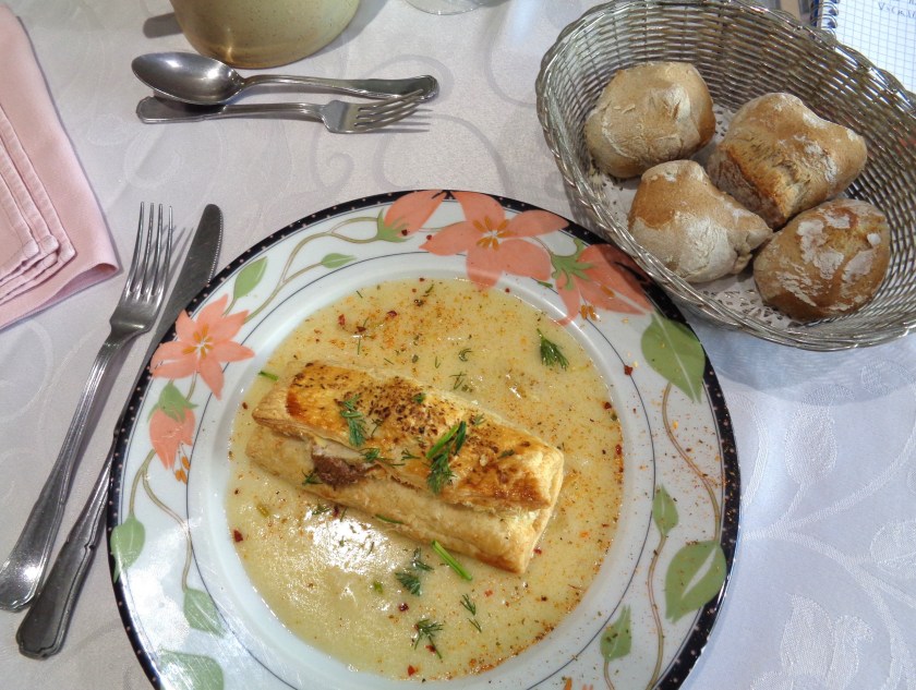 feuilleté de saumon fumé.