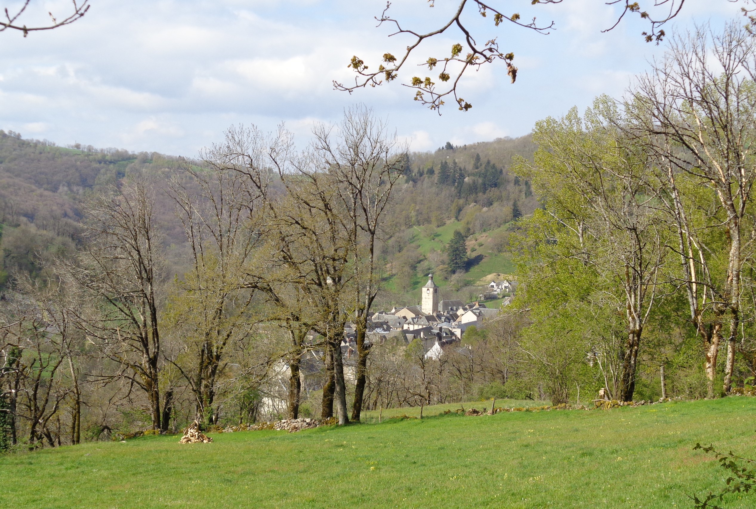 StChély23 avrilvillage